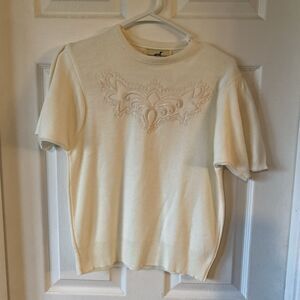 Winona Knits Vintage Sweatshirt Short Sleeve Embroidered Made In USA Cream